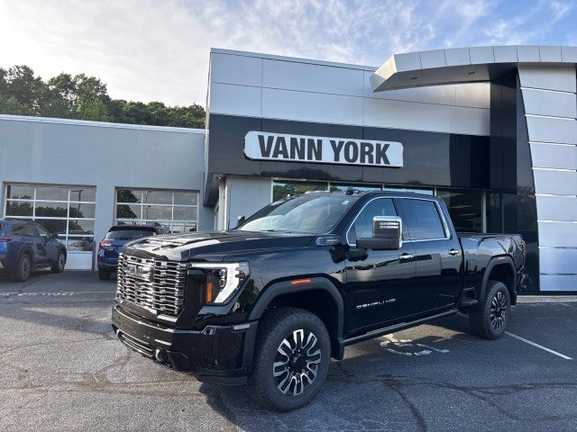 2026 GMC Sierra 2500 HD Denali Ultimate in Onyx Black — front three-quarter view